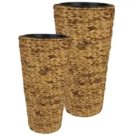 Плетеный вазон для цветов