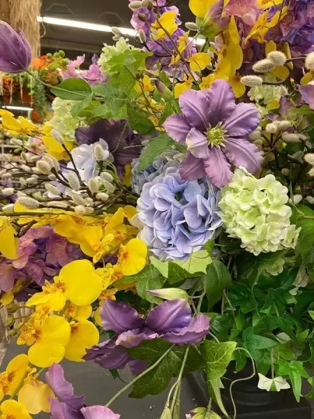 Клематис искусственный