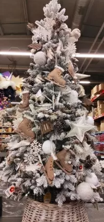 Ель искусственная заснеженная Северная