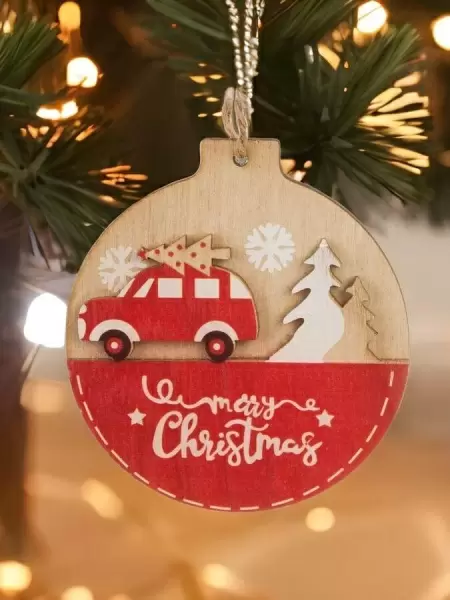 Набор елочных игрушек из дерева 