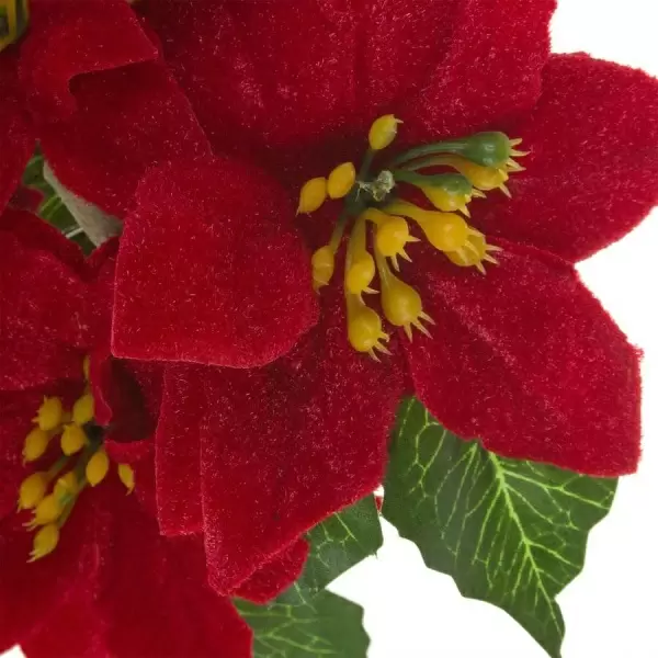 Пуансеттия искусственная в горшке