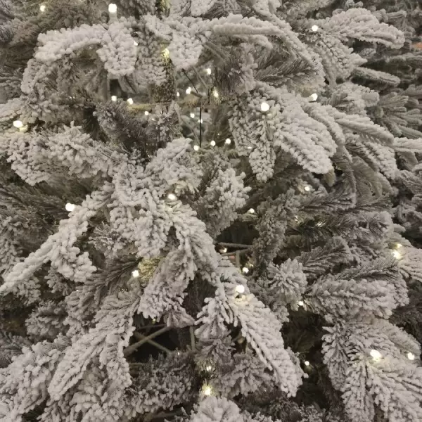 Ель искусственная заснеженная с лампочками 