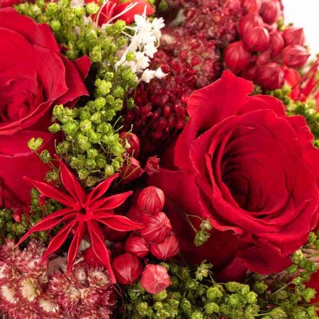 Стабилизированный букет Сердце 3 розы красный