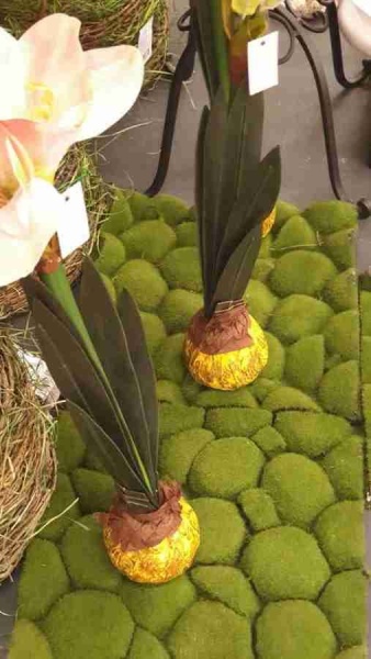 Мох с кочками