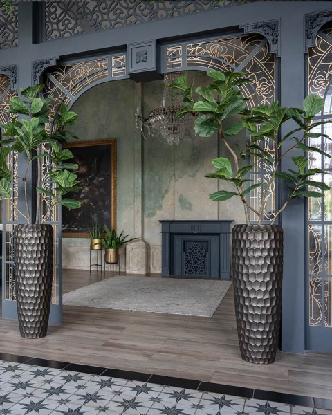 Высокий горшок Cell Vase